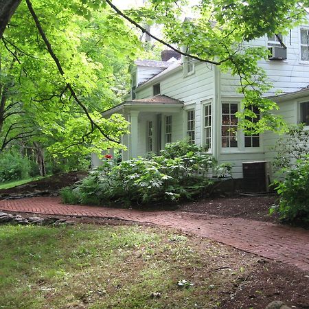 Private Setting On Country Farm Near Rhinebeck Bed & Breakfast Clinton Corners Exterior photo