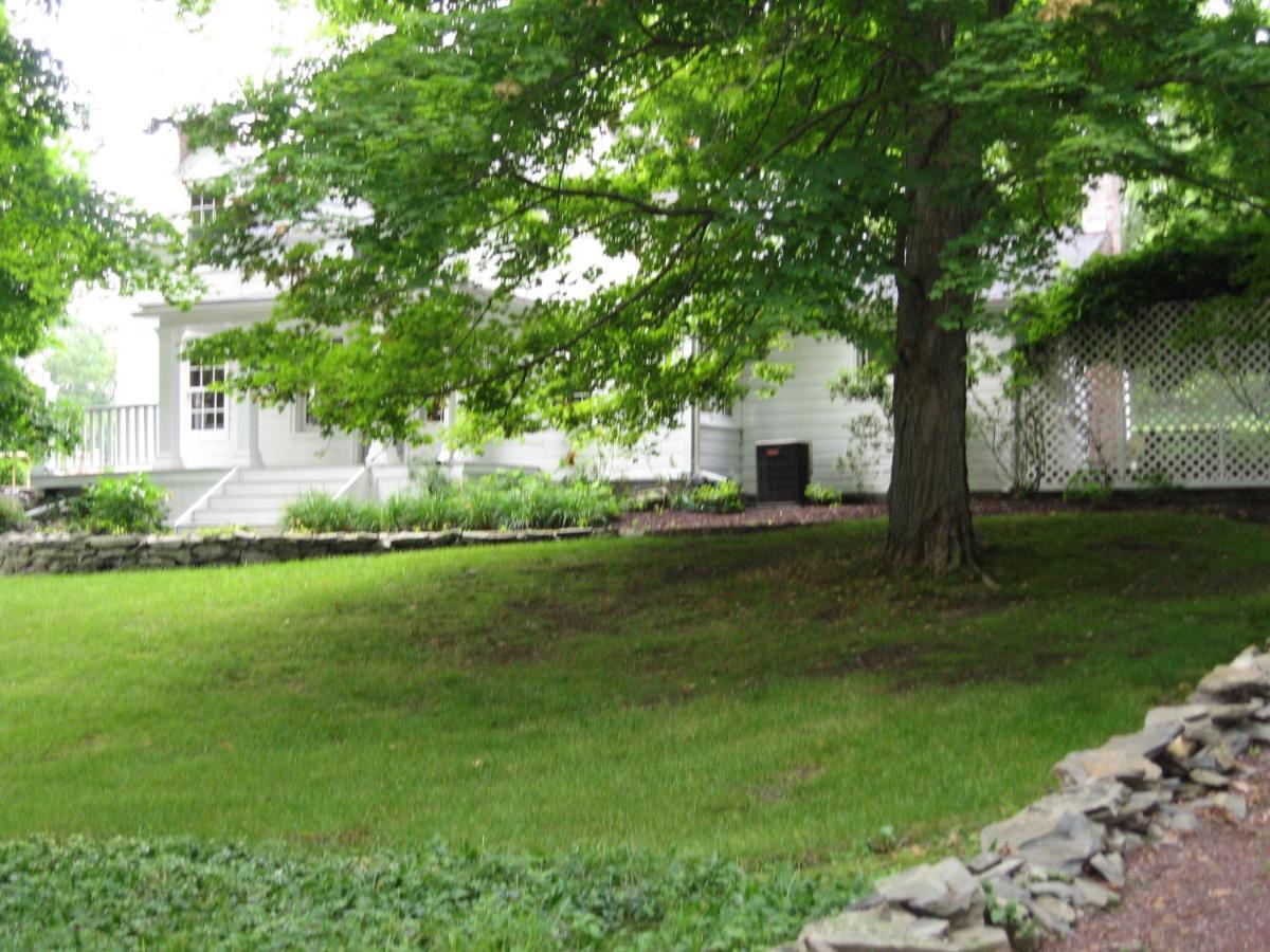 Private Setting On Country Farm Near Rhinebeck Bed & Breakfast Clinton Corners Exterior photo
