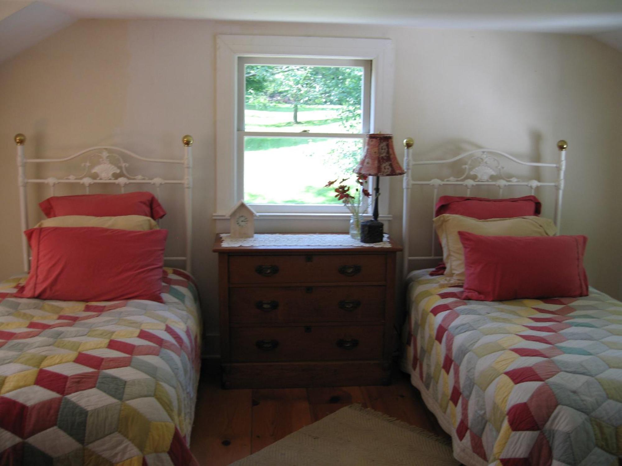Private Setting On Country Farm Near Rhinebeck Bed & Breakfast Clinton Corners Exterior photo
